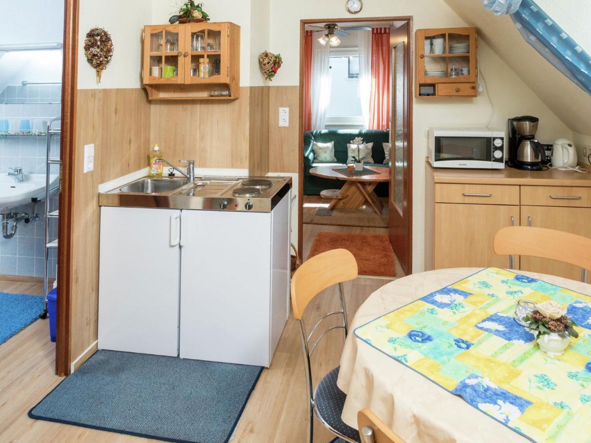Cheerful Apartment Near City Centre Of Haslach 하슬라흐임킨지크탈 외부 사진