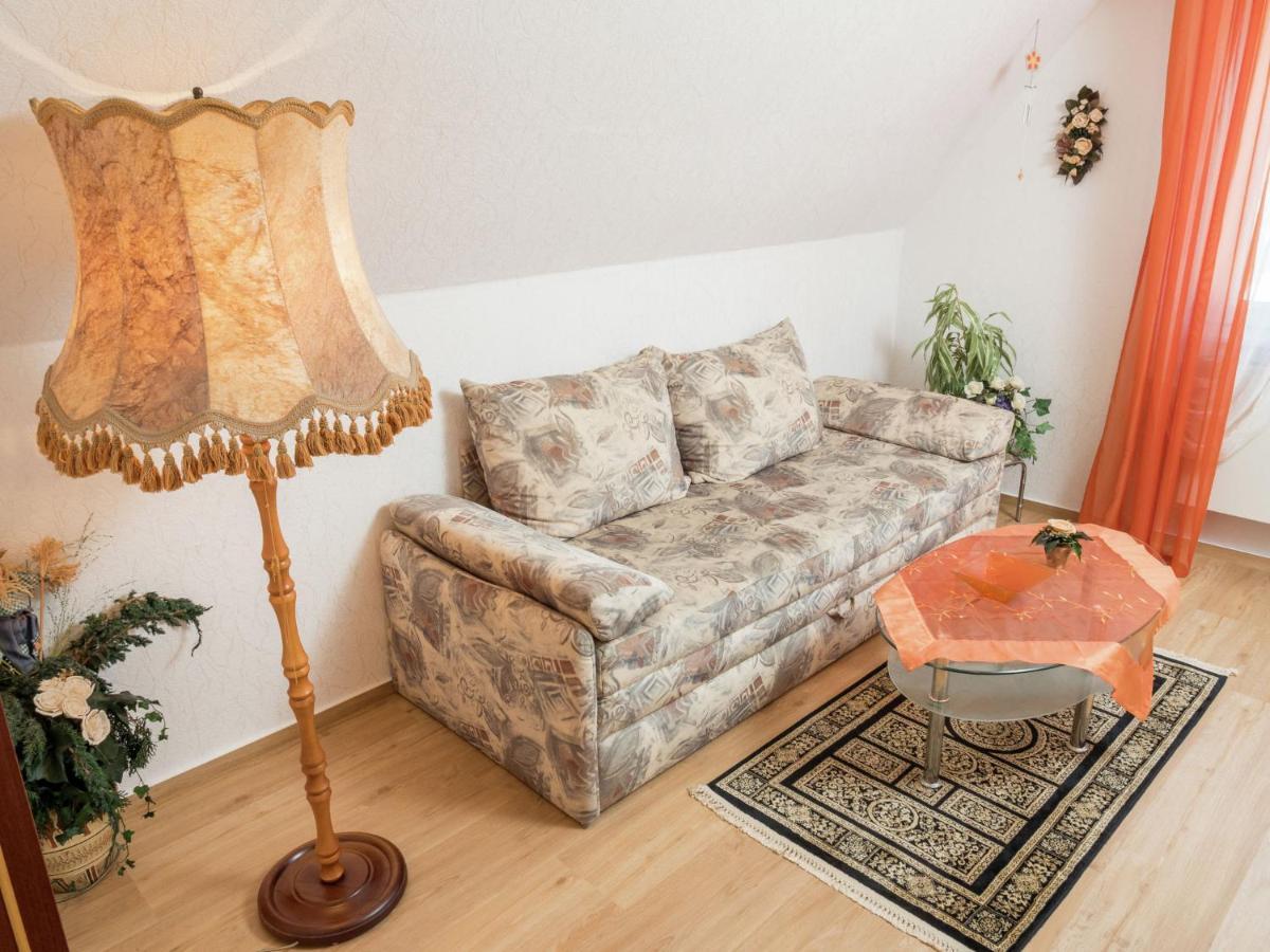 Cheerful Apartment Near City Centre Of Haslach 하슬라흐임킨지크탈 외부 사진