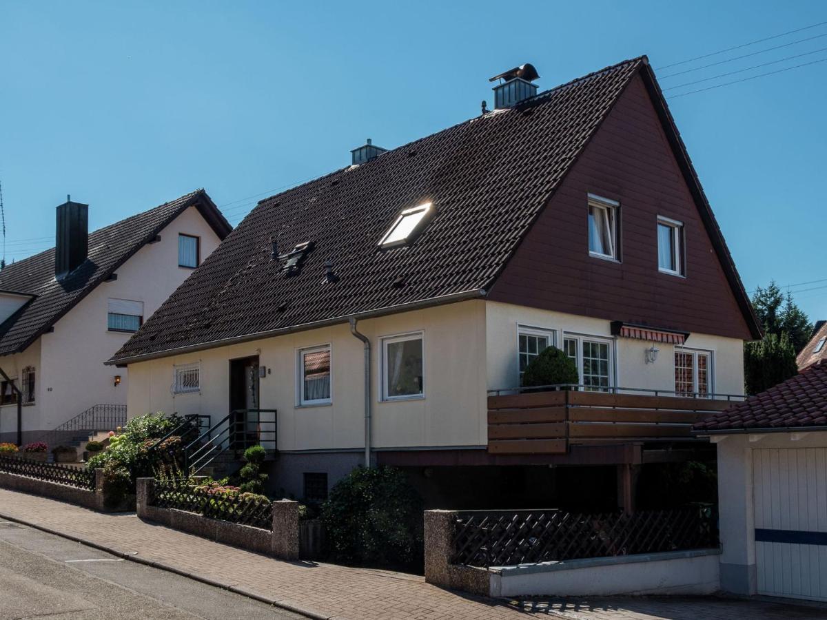 Cheerful Apartment Near City Centre Of Haslach 하슬라흐임킨지크탈 외부 사진